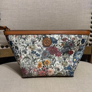 Tory Burch Kerrington Triangle Floral Cosmetic Case